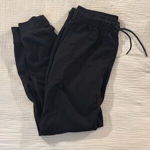 Black fitted workout joggers